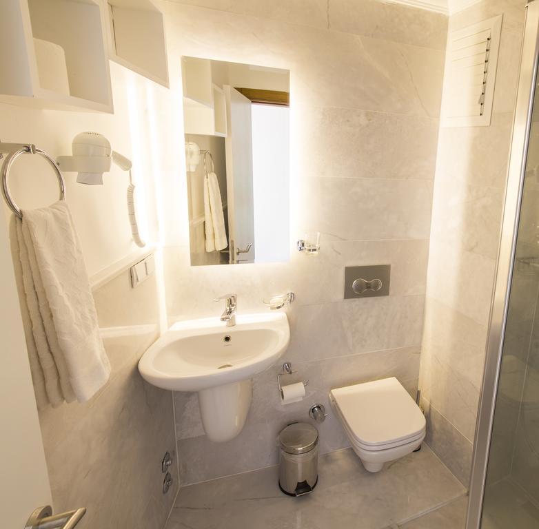 Defne Hotel Kaş Exteriör bild