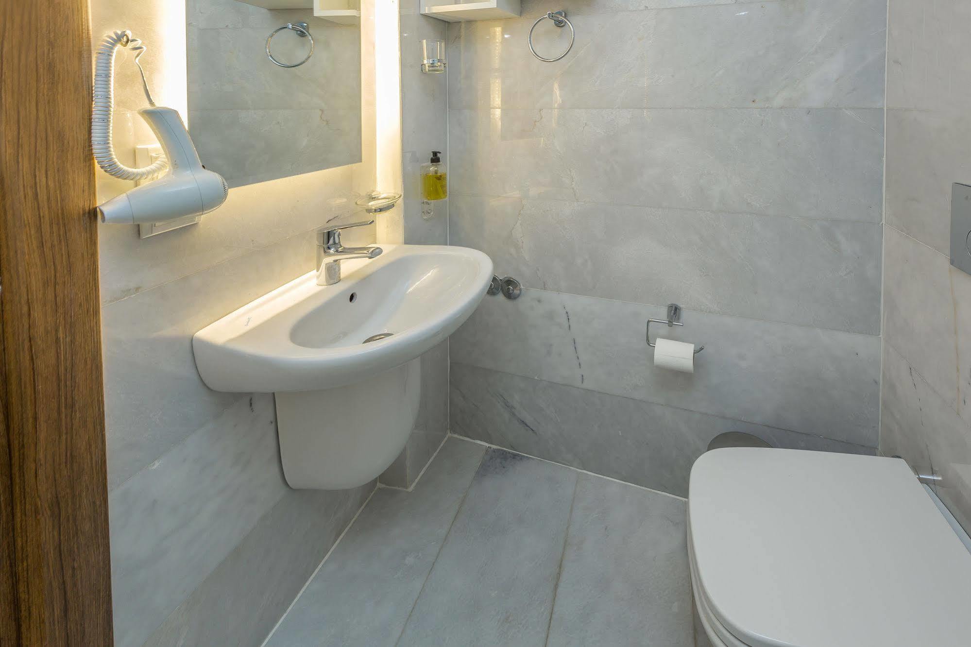 Defne Hotel Kaş Exteriör bild