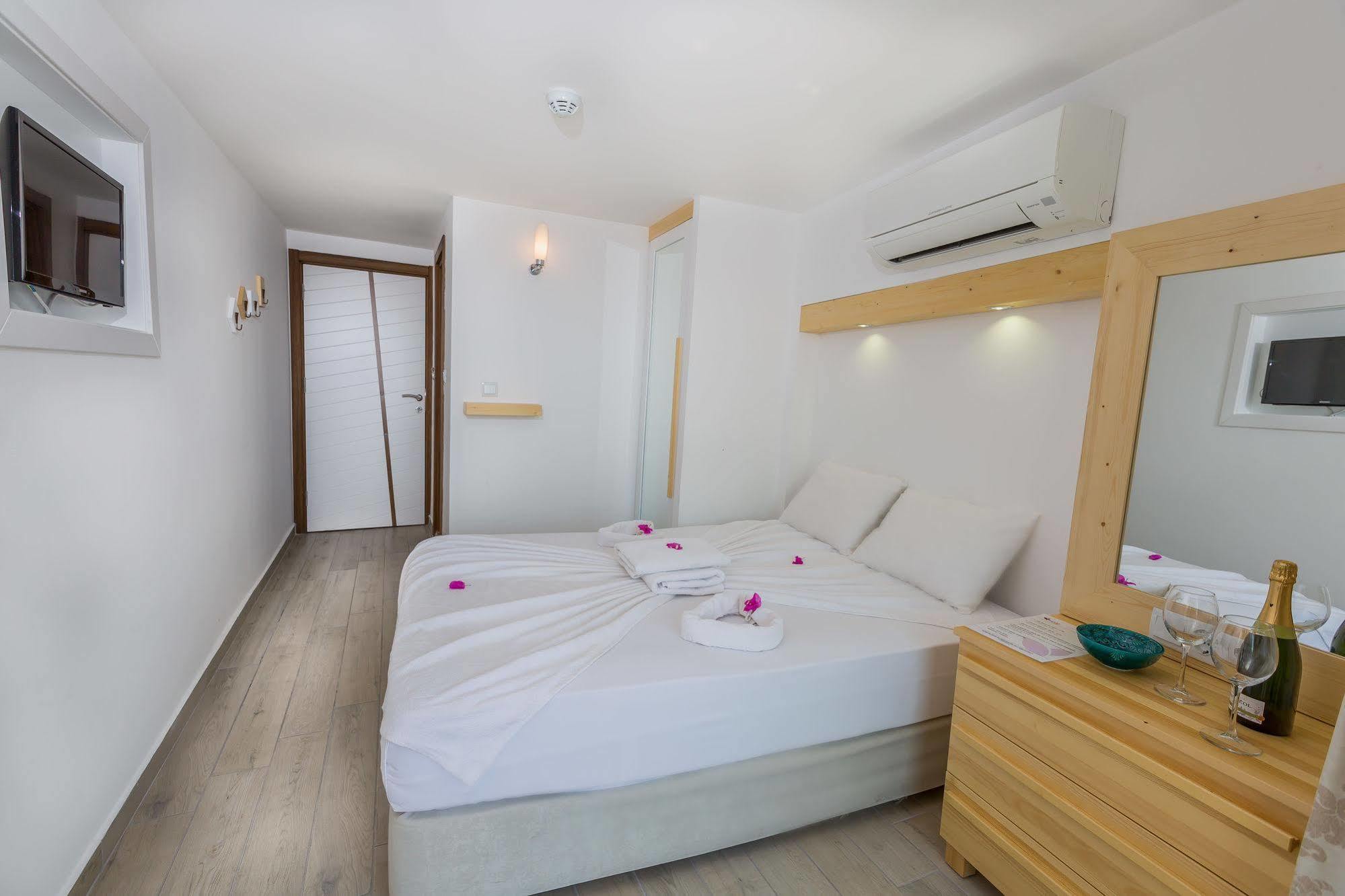 Defne Hotel Kaş Exteriör bild